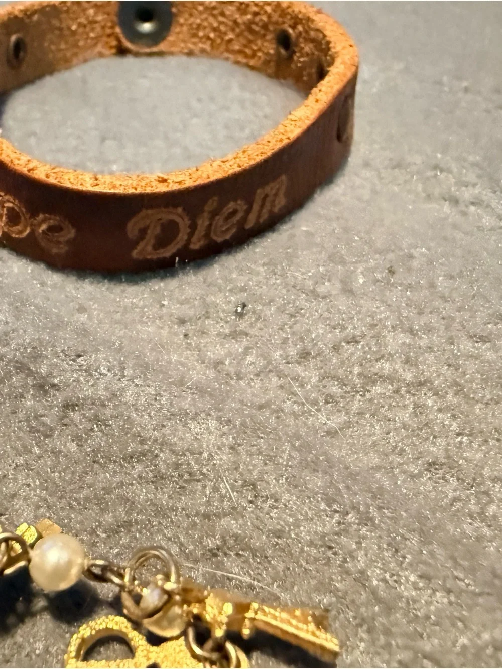 Assorted Women's Bracelet Set - Mixed Colors